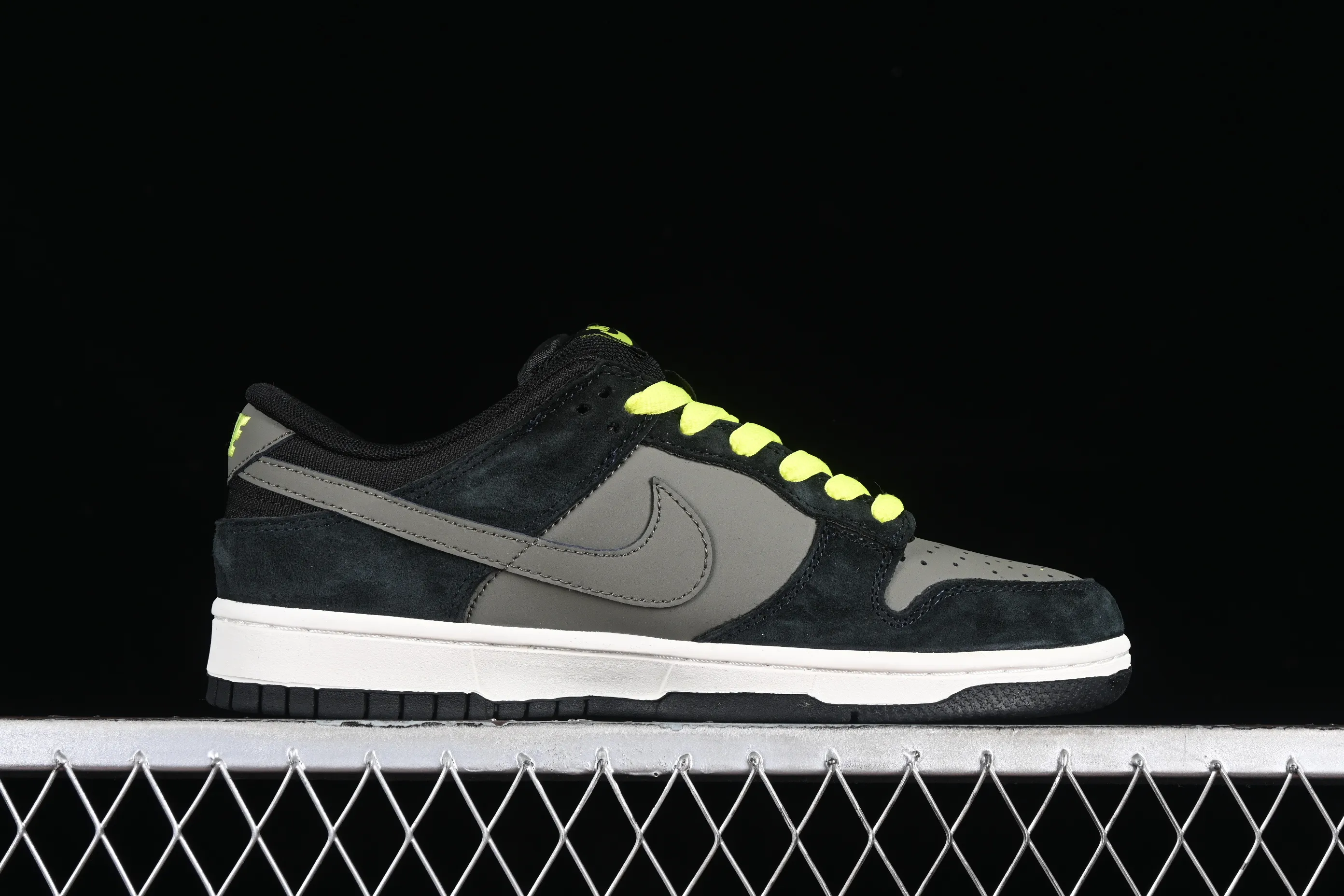 All categories Nk SB Dunk series Nk SB Dunk Low low-top sneakers Nk Dunk Low SB low-top sports and leisure sneakers 302517-236